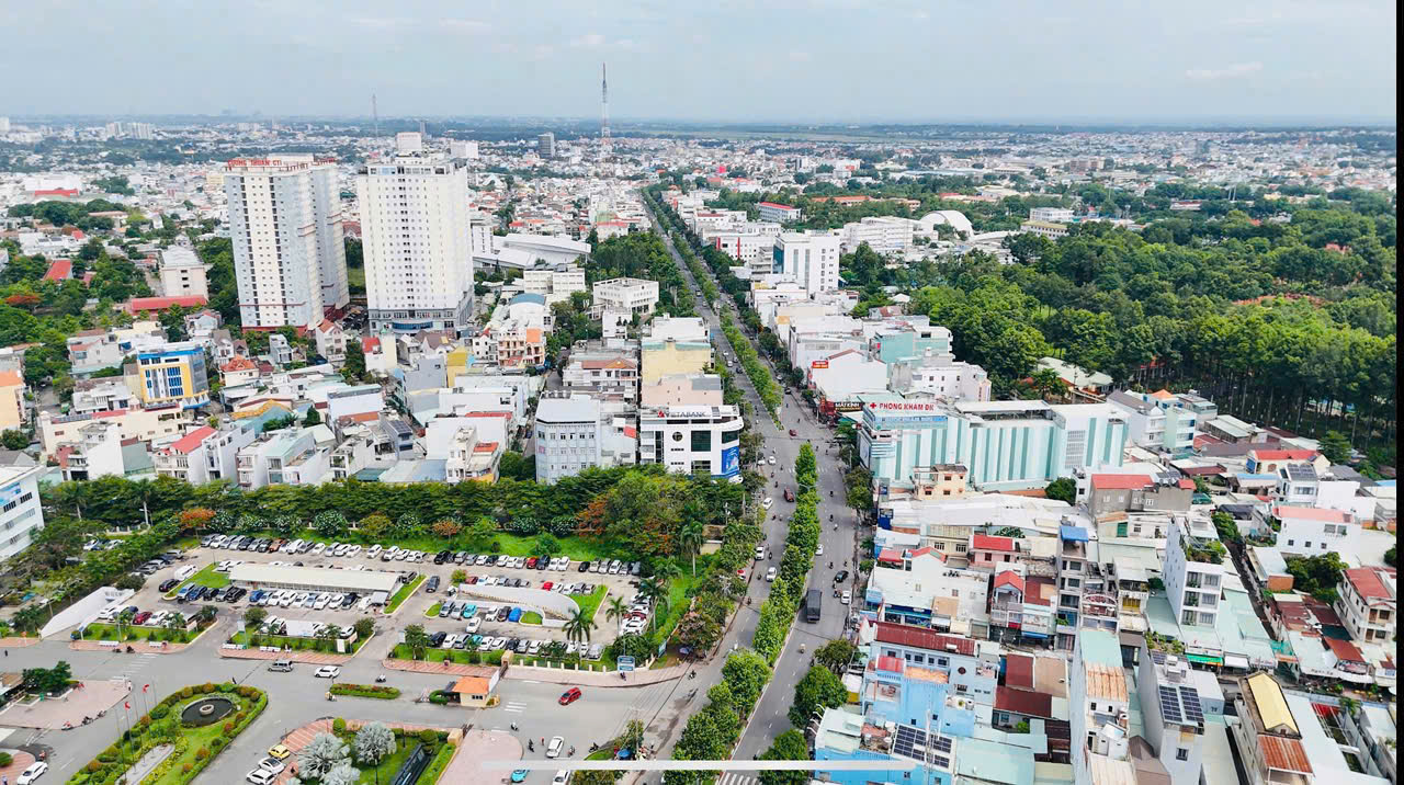 BÁN NHÀ MẶT TIỀN ĐỒNG KHỞI – NGAY ĐH ĐỒNG NAI – DÒNG TIỀN ỔN ĐỊNH