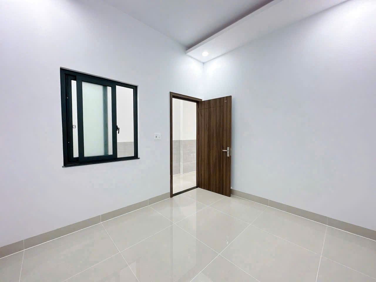 SIÊU PHẨM NHÀ 1 TRỆT 2 LẦU – KDC QUÂN ĐOÀN 4, TÂN PHONG - Ảnh 3